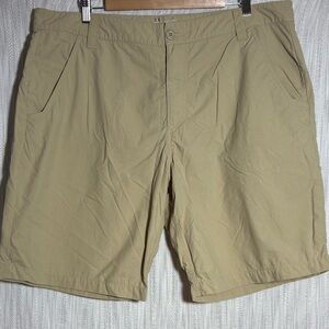 Under Armour Men's Khaki Flat Front Shorts